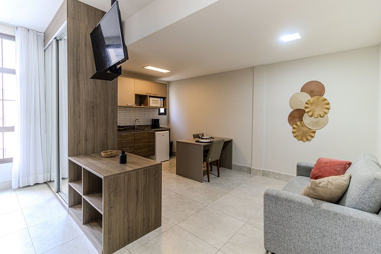 Lindo studio bem perto do bolsão das compras